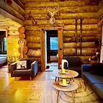 Ruka Metsola Villa